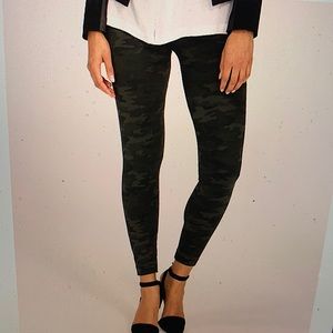 Spanx seamless, high waisted, camouflage, leggings